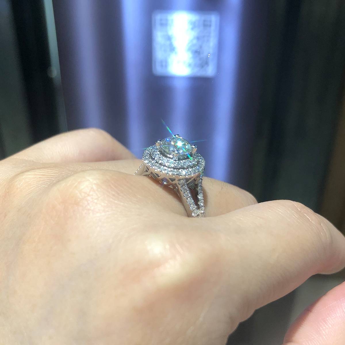 Round Bag Women's Ring S925 Silver Plated Platinum Customized Selection Main Stone Moissanite 1.0ct/Side Stone Cubic Zirconia